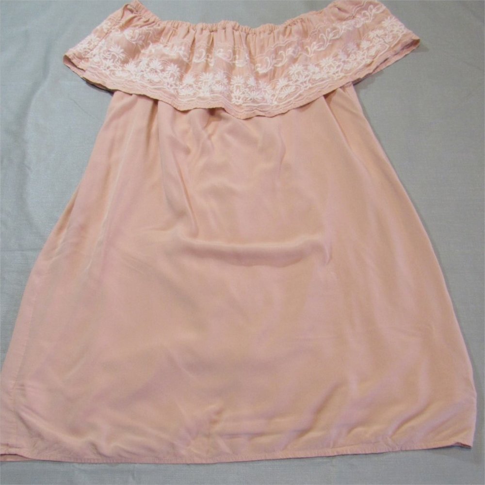 Love Tree Off Shoulder Boho Top Embroider Lined Peachy Pink Women's Large